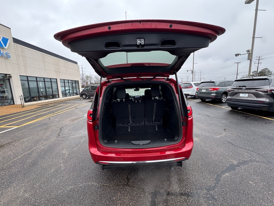 Red Chrysler Pacifica image number 6