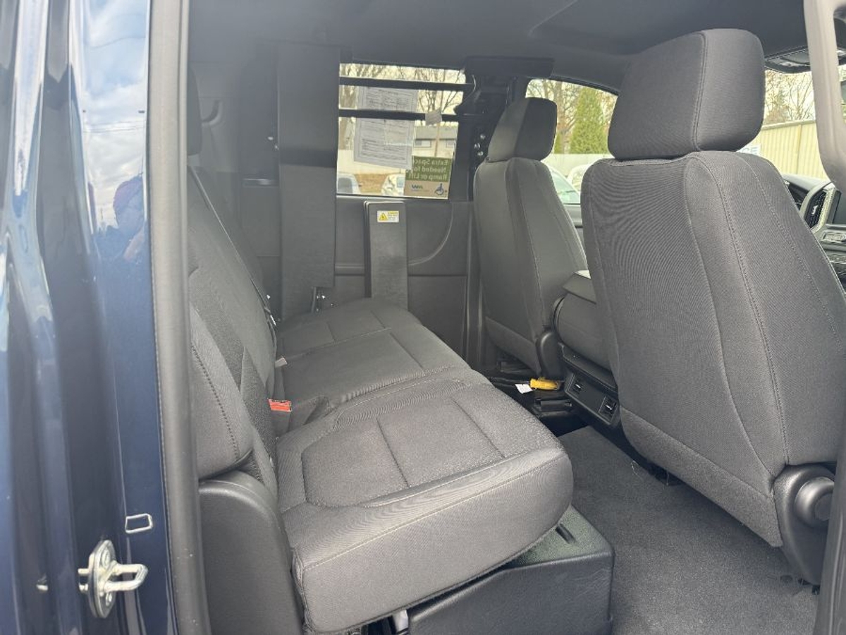 Blue Chevrolet Silverado 1500 image number 2