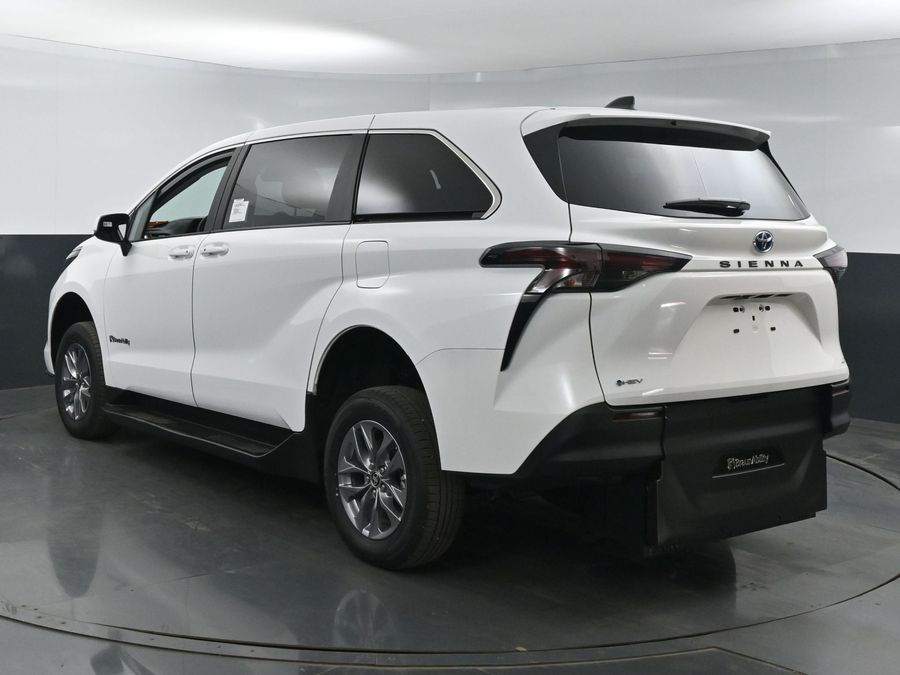 New 2025 Toyota Sienna Hybrid LE - BraunAbility Commercial Rear Entry Entry Fold Out Manual Ramp