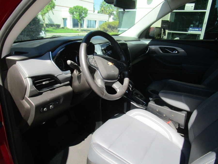 Used 2021 Chevrolet Traverse 3LT - BraunAbility Side Entry In Floor Automatic Ramp