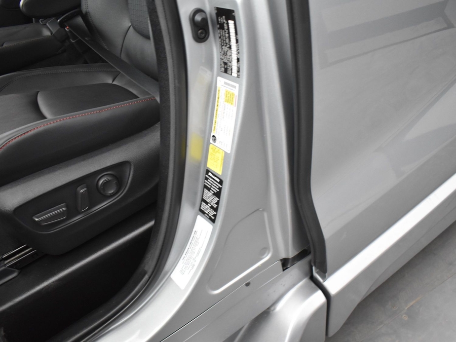 New 2025 Toyota Sienna Hybrid XSE Sport - BraunAbility Side Entry Entry In Floor Automatic Ramp