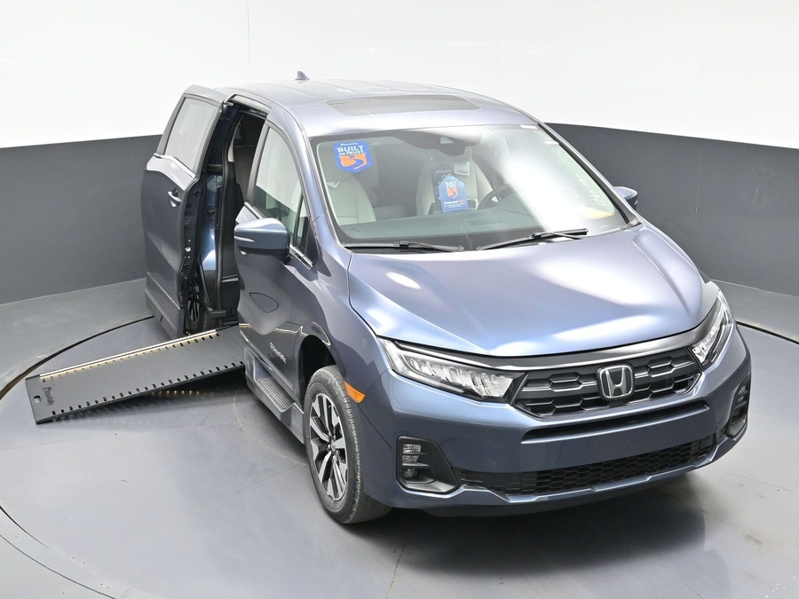 New 2026 Honda Odyssey EX-L - BraunAbility Side Entry Entry In Floor Automatic Ramp