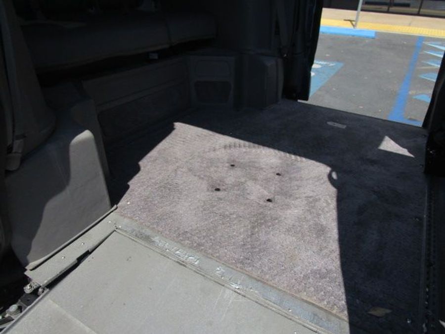 Used 2008 Honda Odyssey Touring - VMI Side Entry Entry In Floor Automatic Ramp
