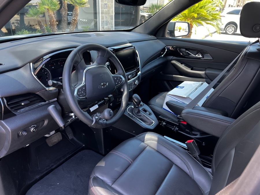 Used 2023 Chevrolet Traverse 2LT - BraunAbility Side Entry In Floor Automatic Ramp