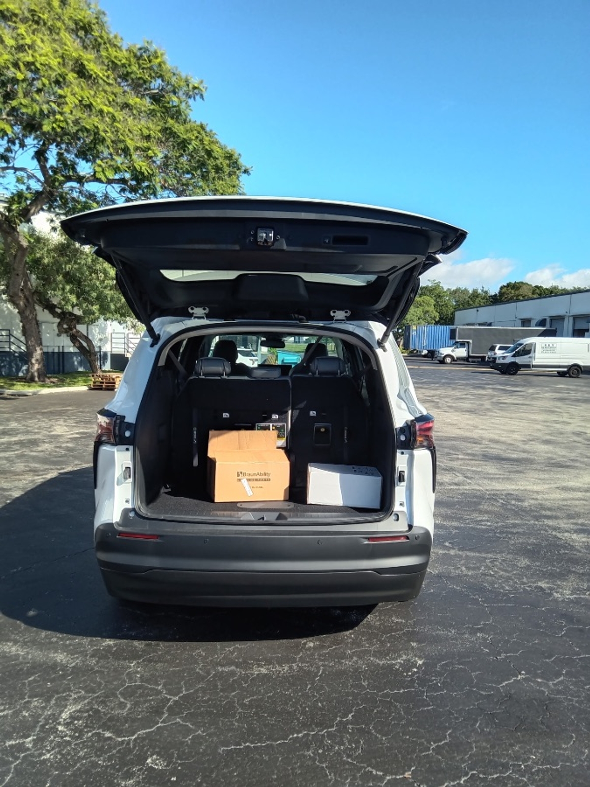 2025 TOYOTA SIENNA - Image 17