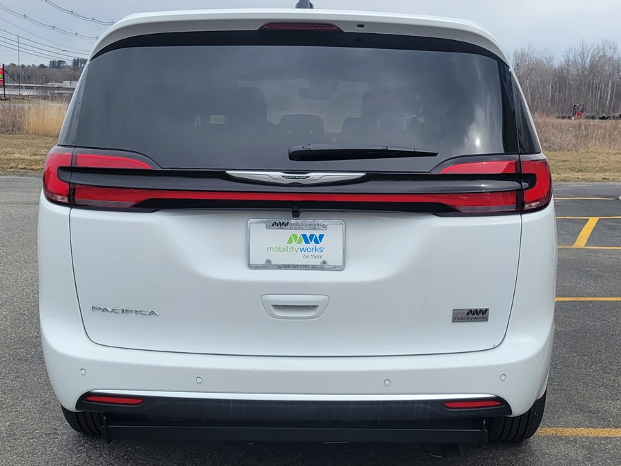 Blanco Chrysler Pacifica número de imagen 5