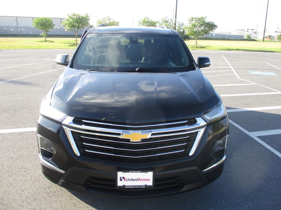Used 2022 Chevrolet Traverse 1LT - BraunAbility Side Entry Entry In Floor Automatic Ramp