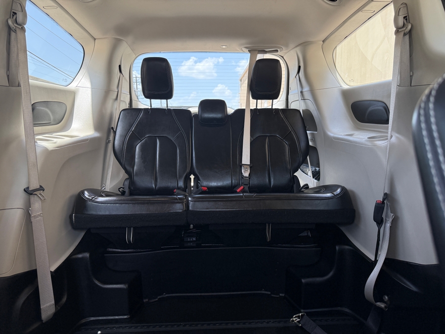 Used 2023 Chrysler Pacifica Touring L - BraunAbility Side Entry Fold Out Automatic Ramp