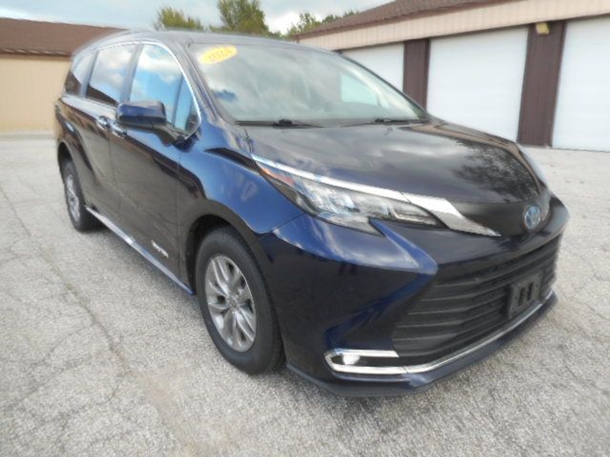2024 TOYOTA SIENNA - Image 9