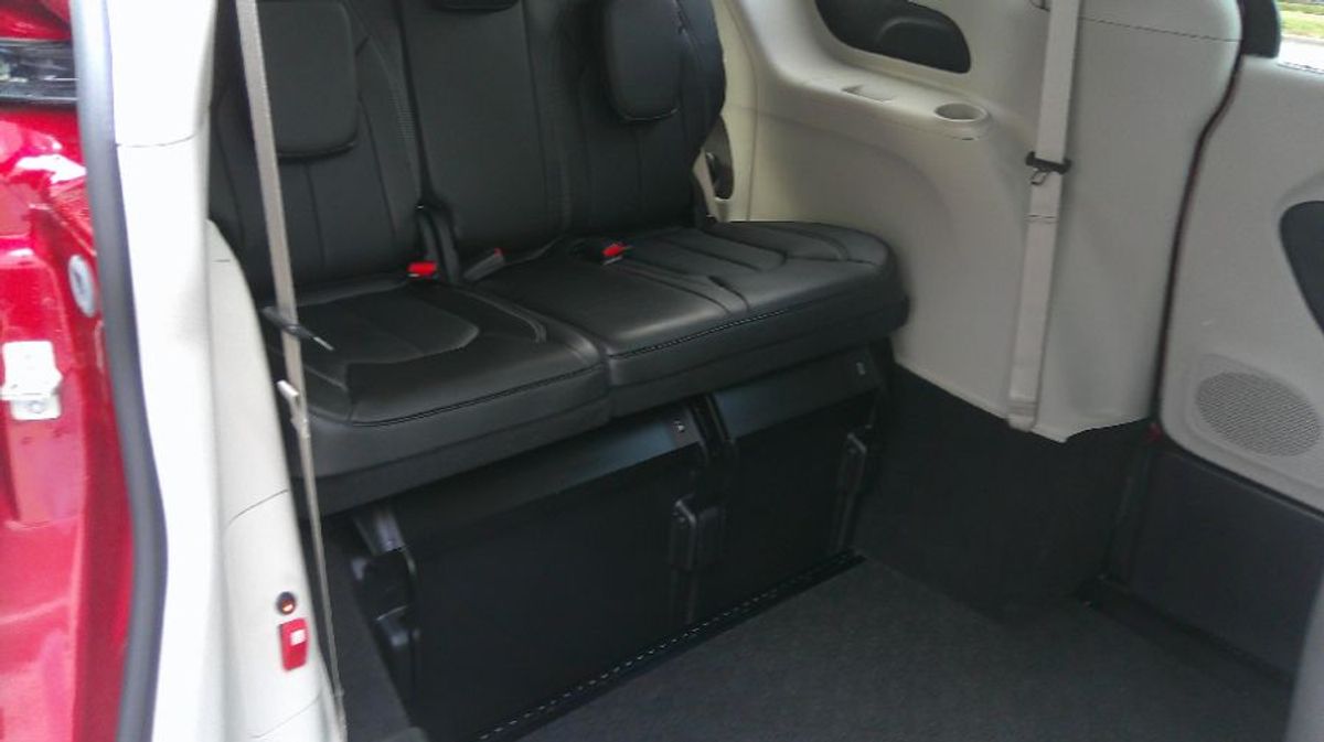 2024 CHRYSLER PACIFICA - Image 18