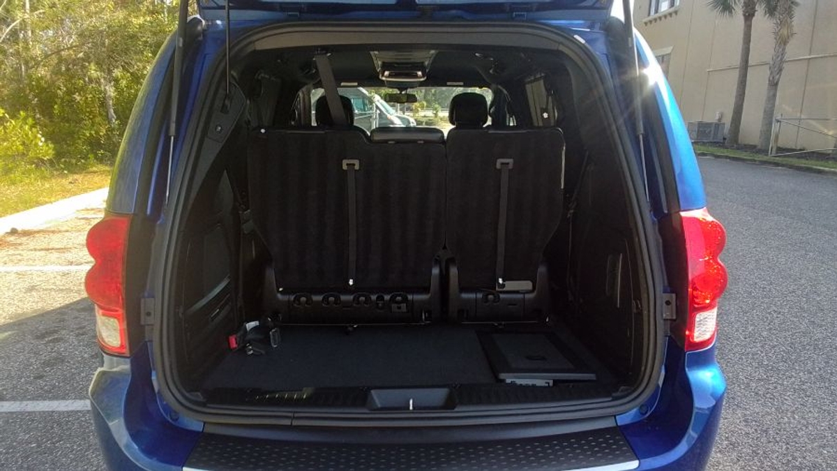 2013 DODGE GRAND CARAVAN - Image 8