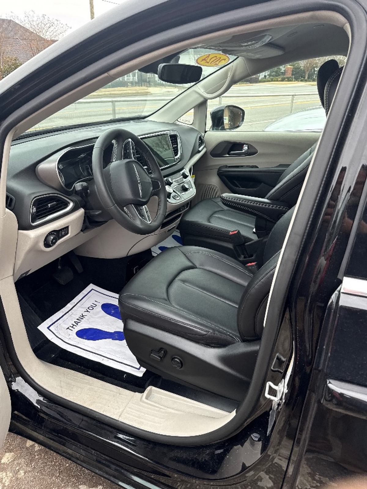 2024 CHRYSLER PACIFICA - Image 7