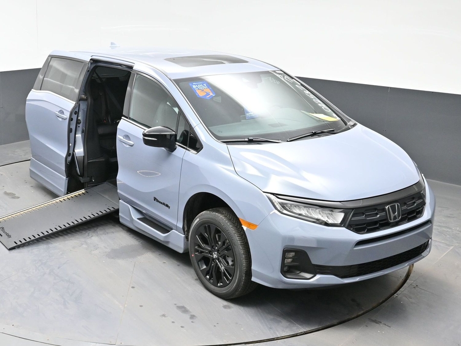 Grey Honda Odyssey image number 22