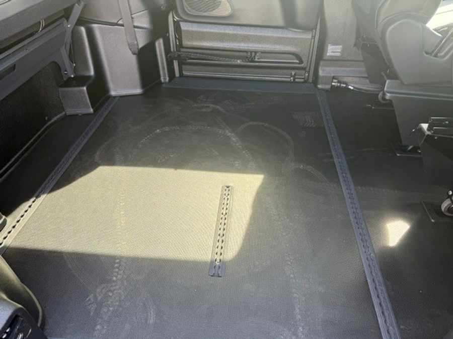 Número de imagen Chrysler Pacifica negro 10