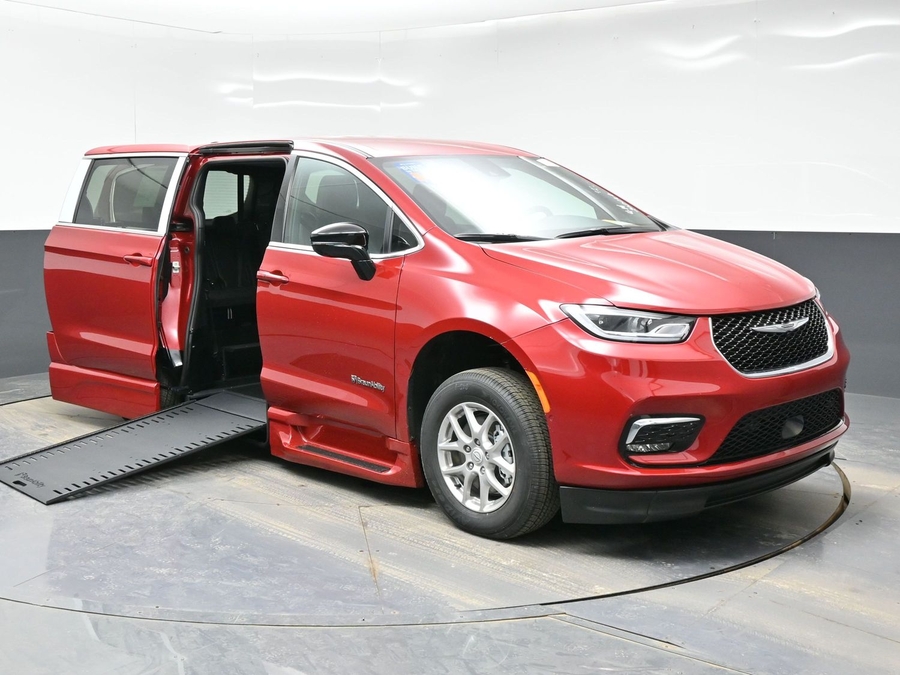 Red Chrysler Pacifica image number 11