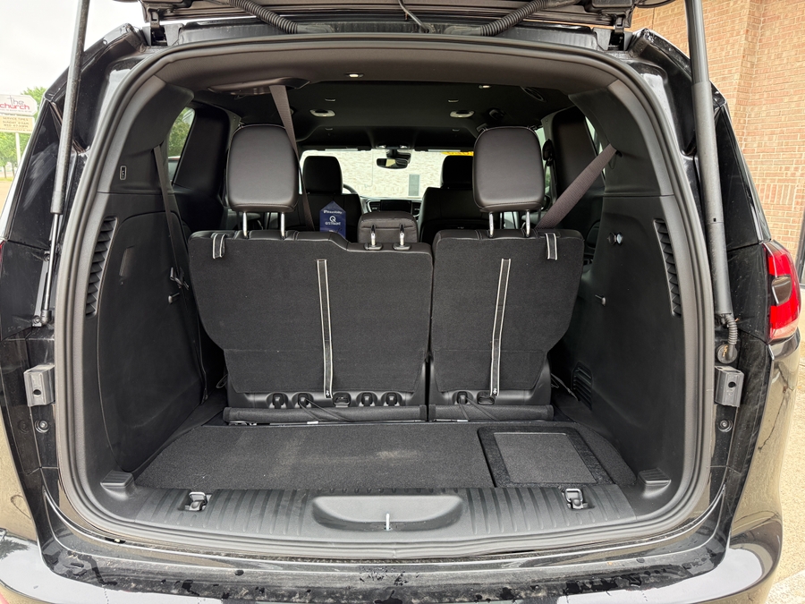 Black Chrysler Pacifica image number 6