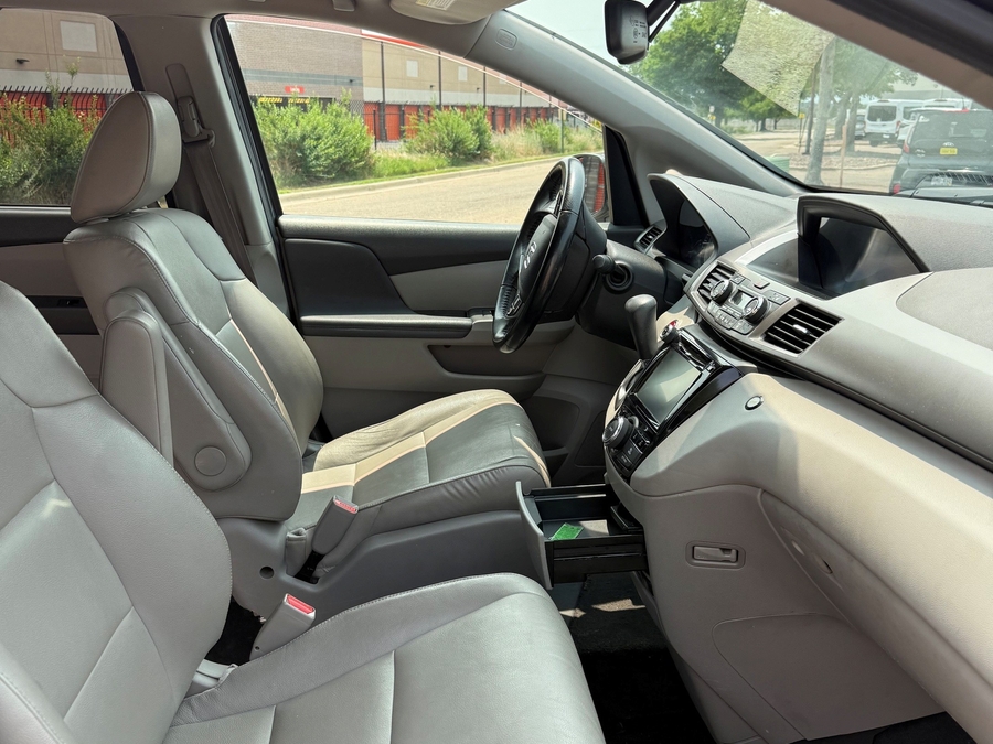 2016 Honda Odyssey 9
