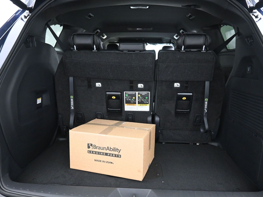 New 2026 Toyota Sienna Hybrid XSE Sport - BraunAbility Side Entry In Floor Automatic Ramp