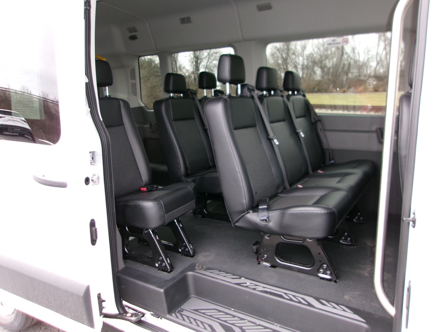 White Ford T350 image number 18
