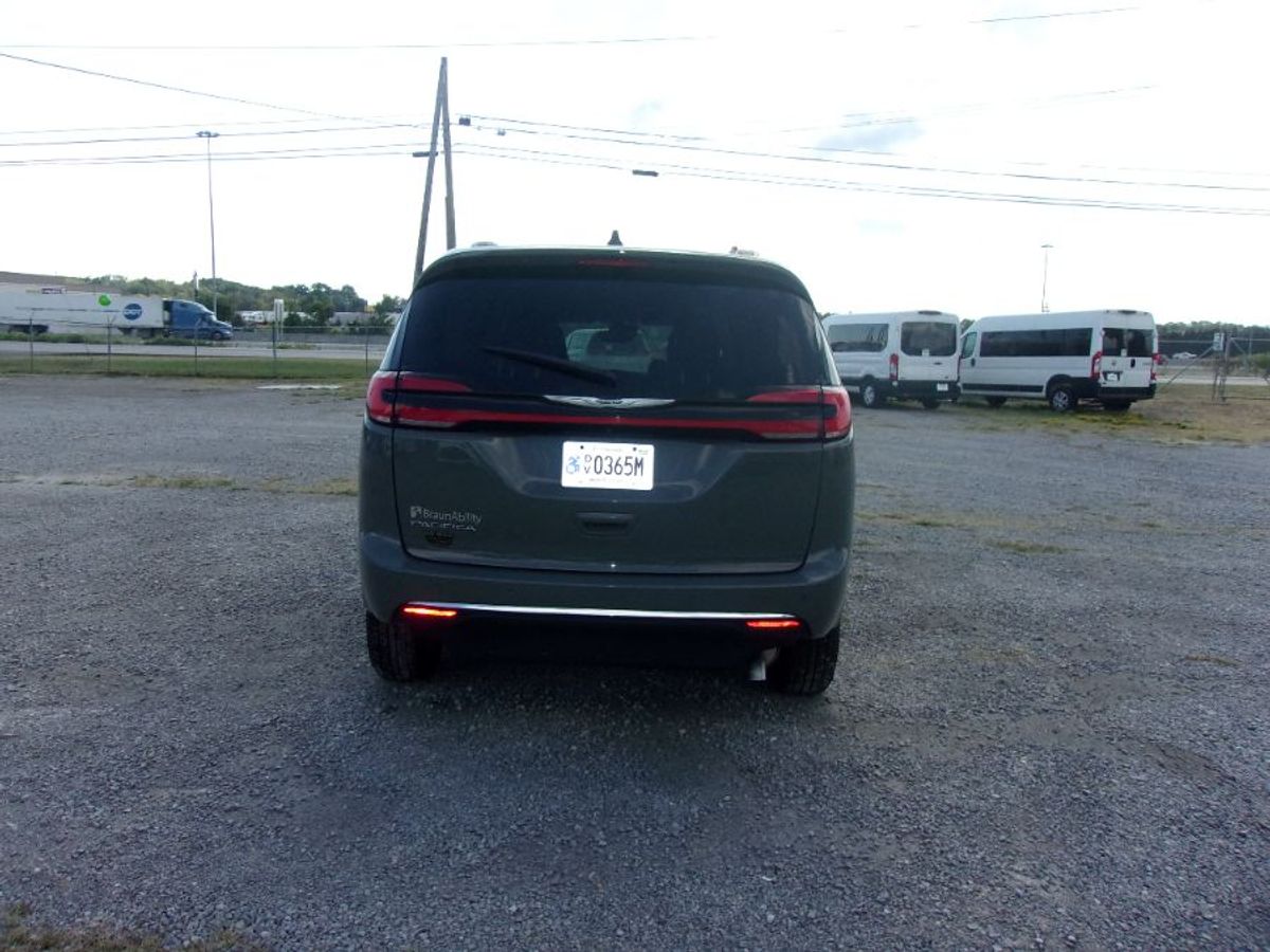 2022 CHRYSLER PACIFICA - Image 7