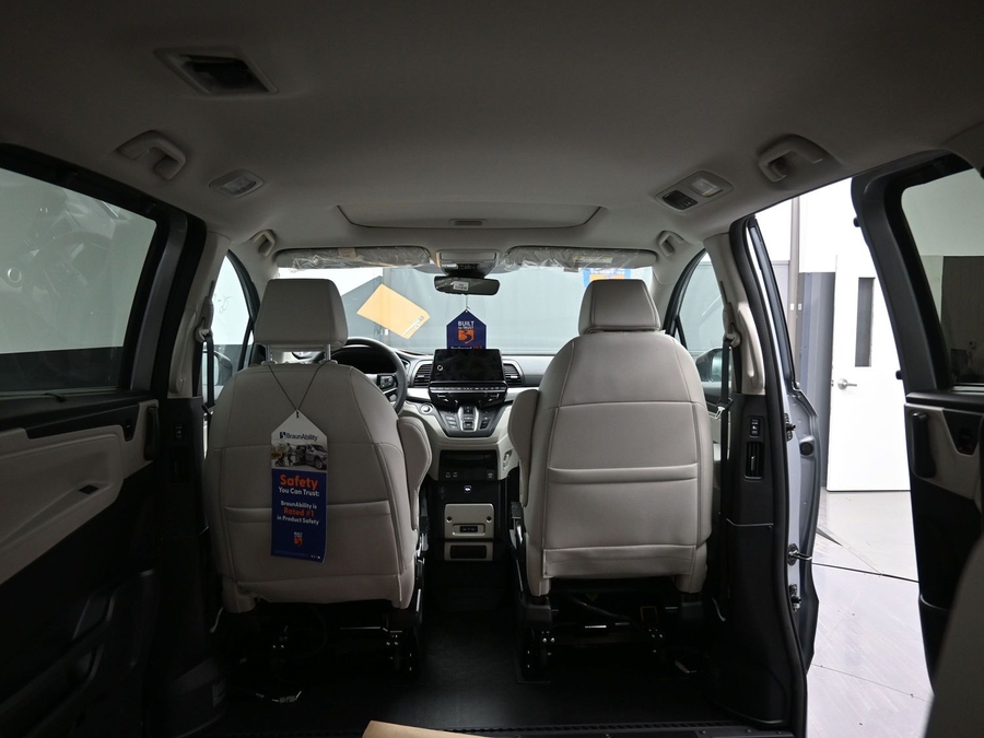 New 2026 Honda Odyssey EX-L - BraunAbility Side Entry Entry In Floor Automatic Ramp