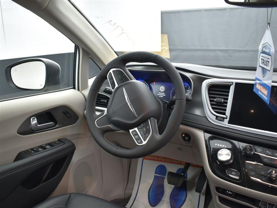 Used 2024 Chrysler Pacifica Touring L - BraunAbility Side Entry In Floor Automatic Ramp