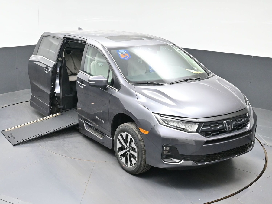 New 2026 Honda Odyssey EX-L - BraunAbility Side Entry In Floor Automatic Ramp