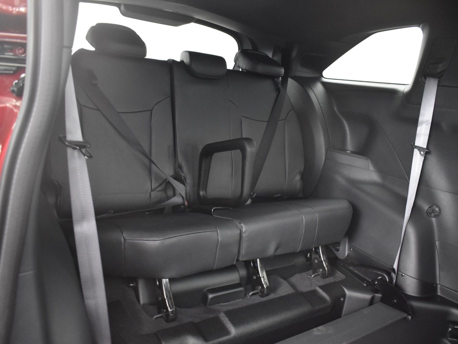 New 2025 Toyota Sienna Hybrid XSE Sport - BraunAbility Side Entry Entry In Floor Automatic Ramp