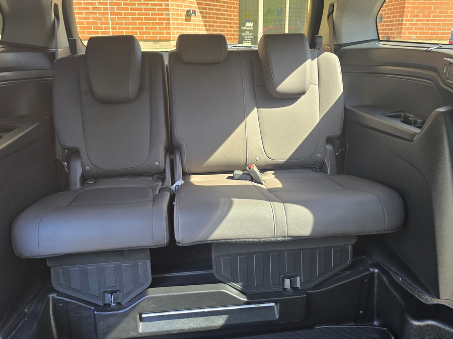 2022 Honda Odyssey Touring - Photo 15