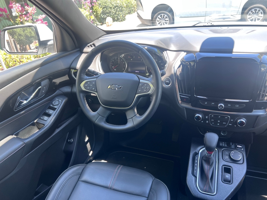 Used 2023 Chevrolet Traverse 2LT - BraunAbility Side Entry In Floor Automatic Ramp