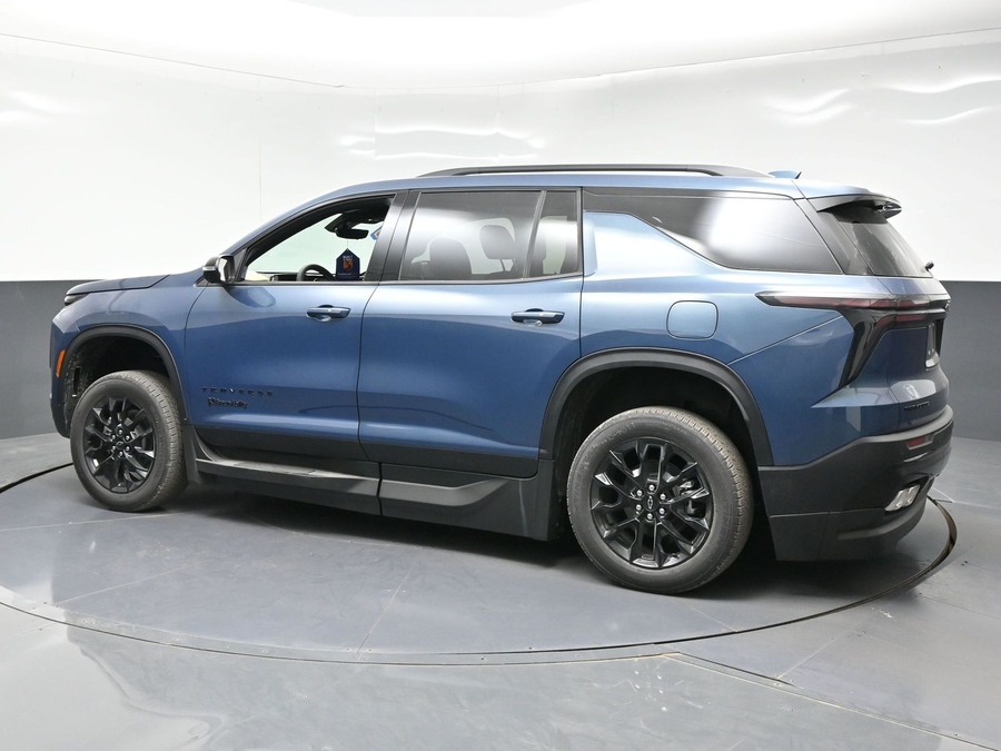 New 2026 Chevrolet Traverse 1LT Midnight - BraunAbility Side Entry Entry In Floor Automatic Ramp