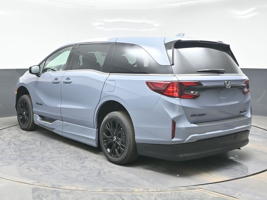 New 2026 Honda Odyssey Sport - BraunAbility Side Entry Entry In Floor Automatic Ramp