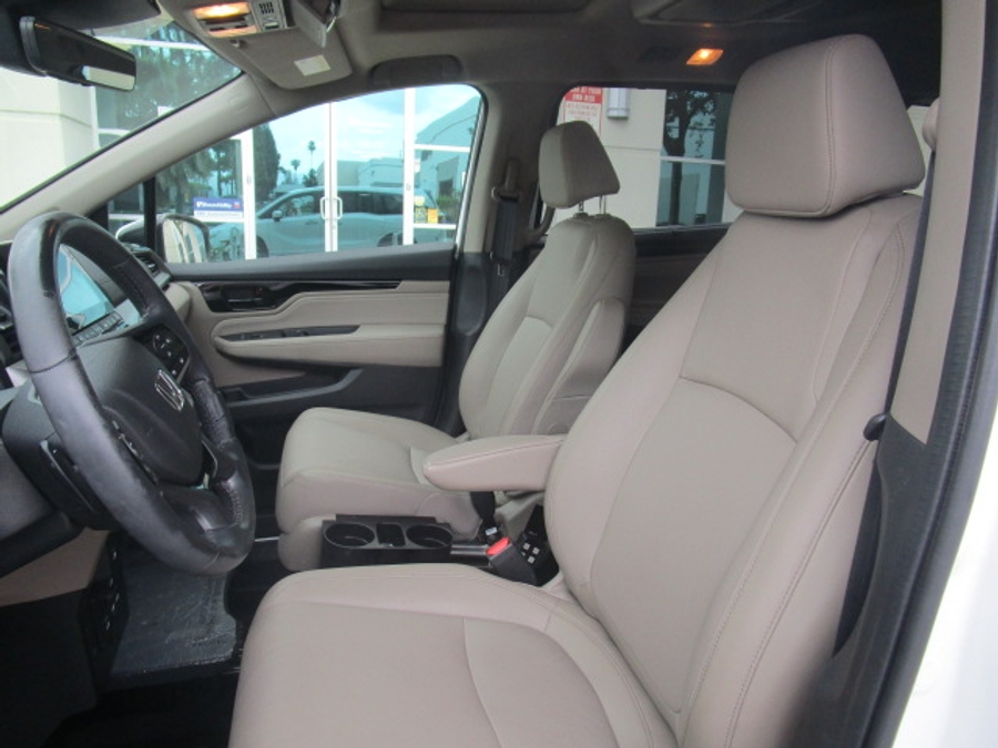 Used 2022 Honda Odyssey Touring - VMI Side Entry Entry In Floor Automatic Ramp