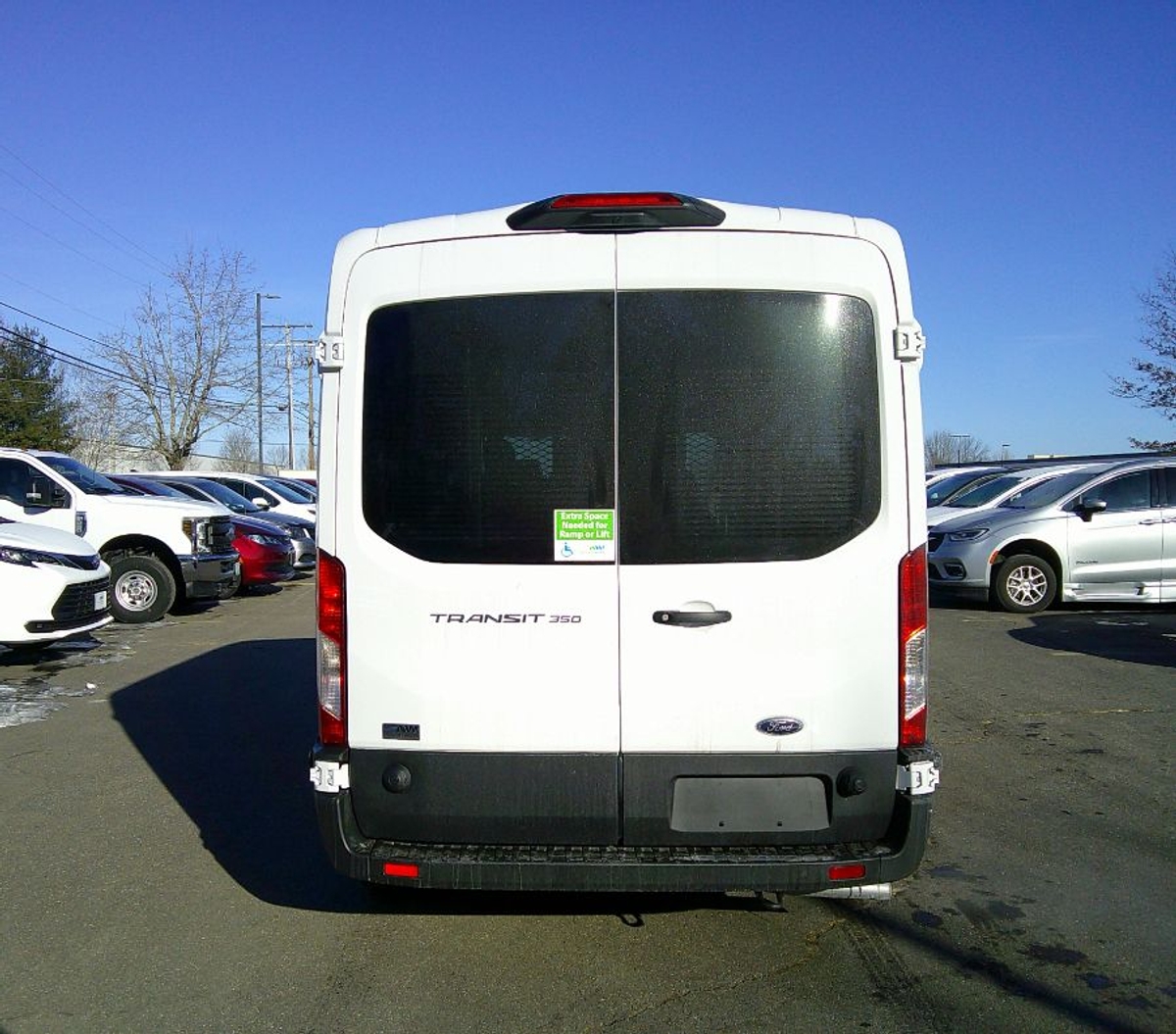 White Ford T350 image number 6