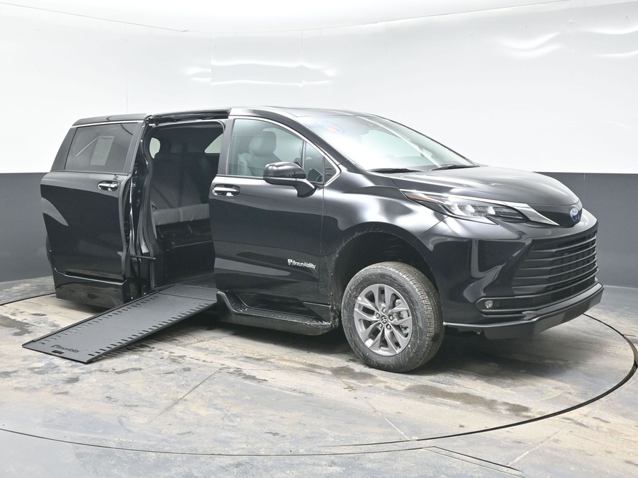 Black Toyota Sienna with Side Entry Automatic In Floor ramp