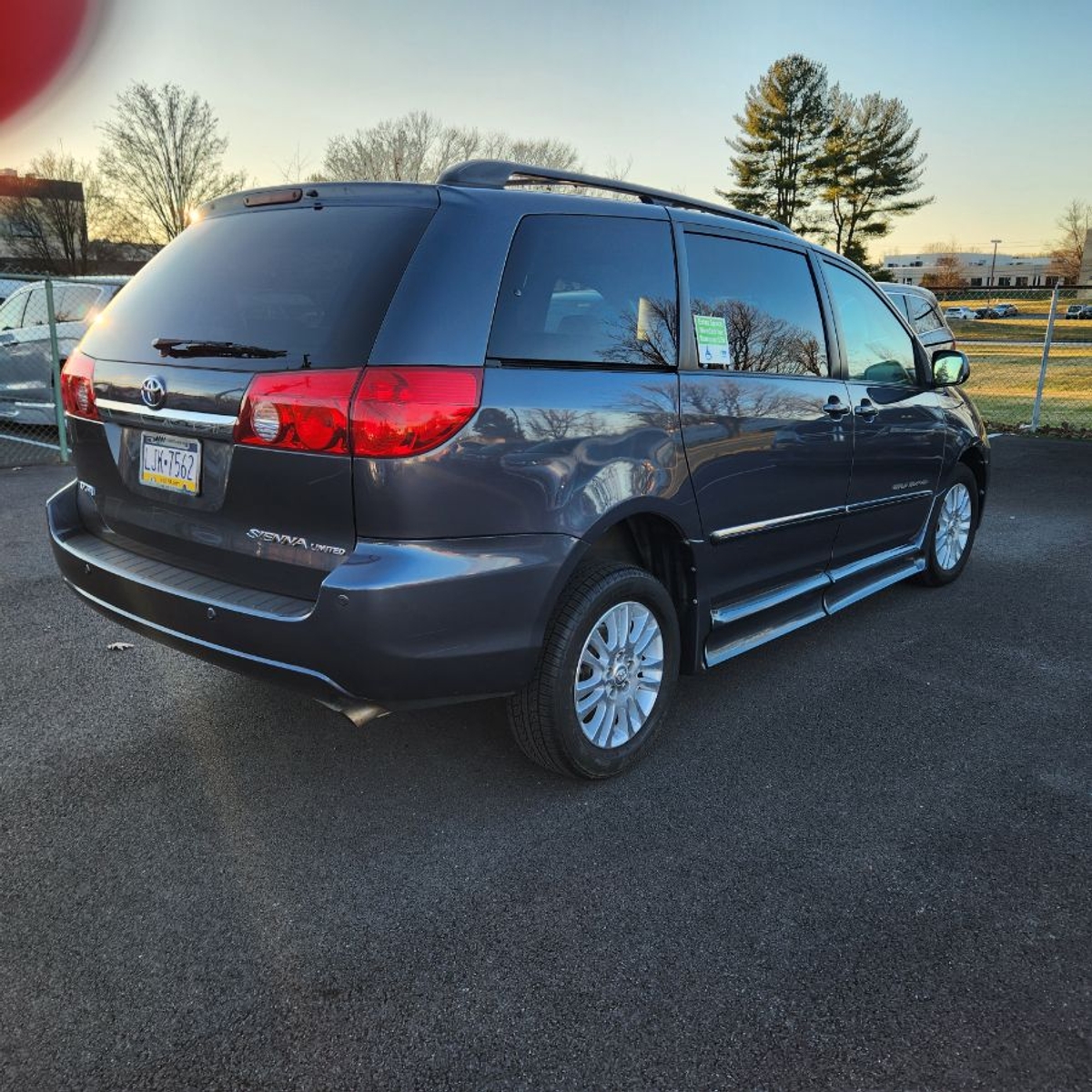 2008 TOYOTA SIENNA - Image 4