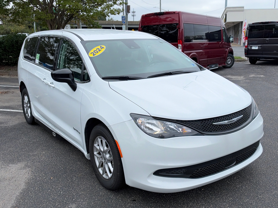 White Chrysler Voyager with Side Entry Automatic Fold Out ramp