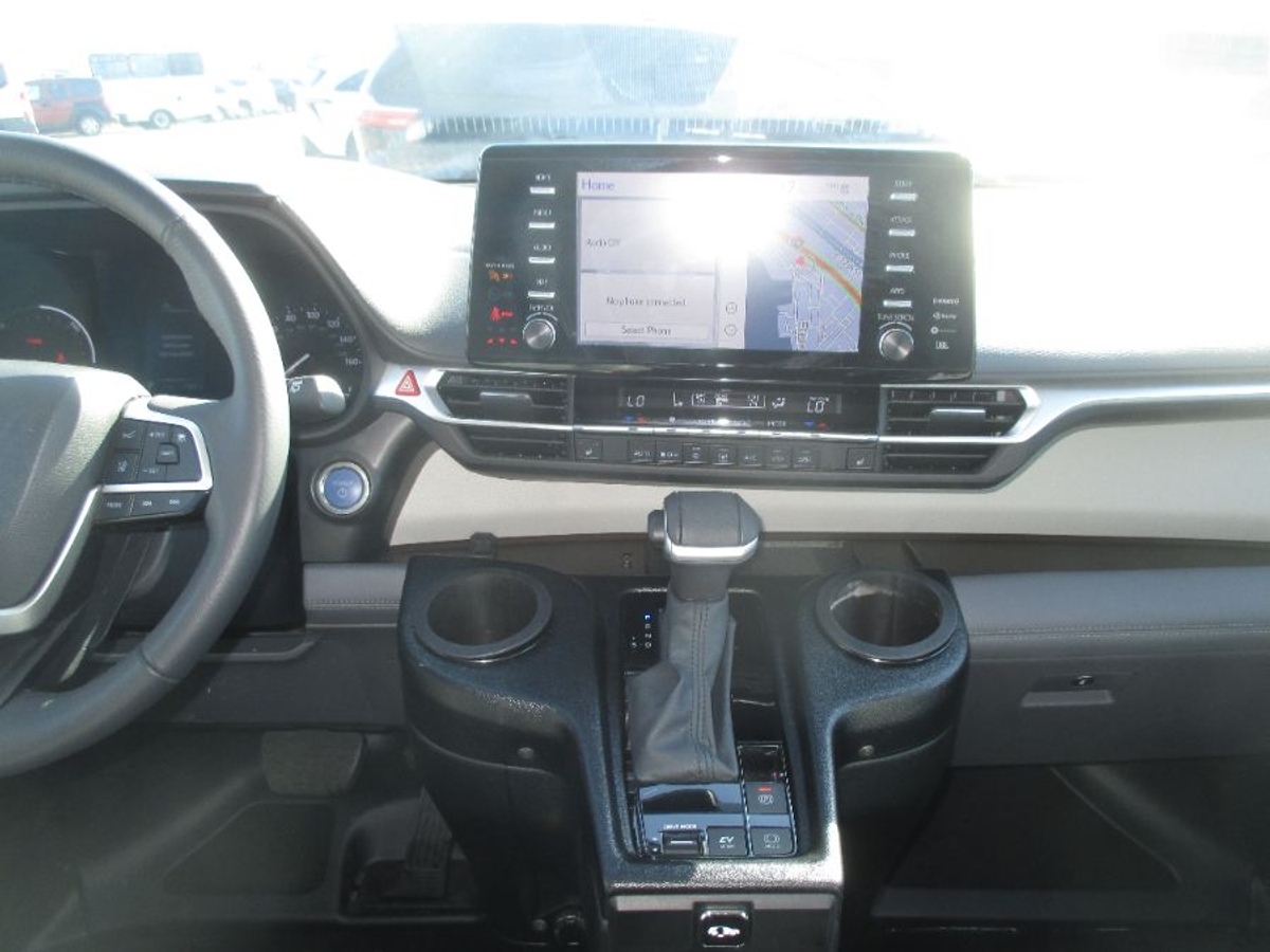 2024 TOYOTA SIENNA - Image 9