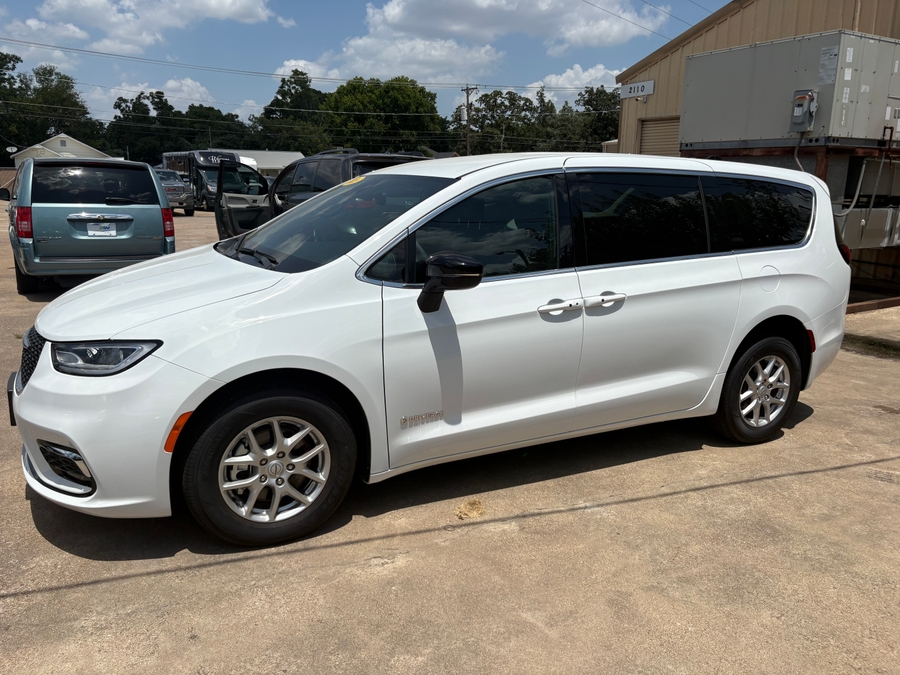 2026 Chrysler Pacifica