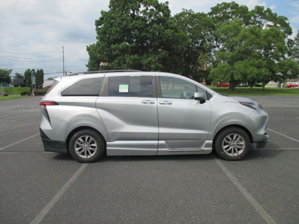 2022 TOYOTA SIENNA - Image 7