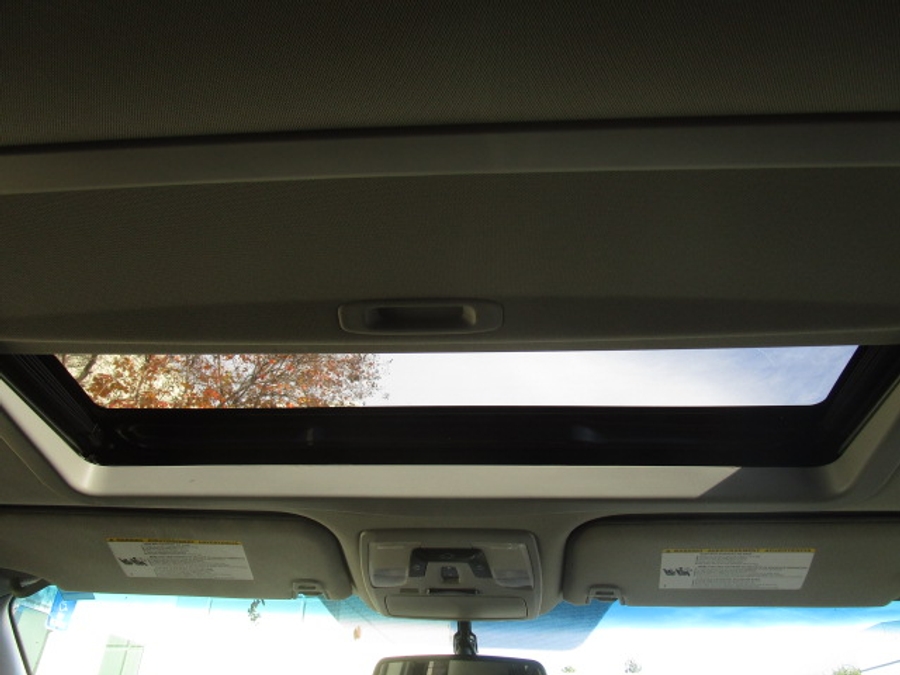 Used 2015 Toyota Sienna SE - VMI Side Entry Entry In Floor Automatic Ramp