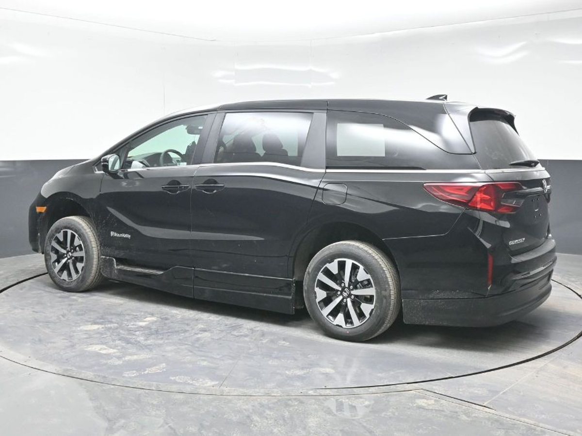 Número de imagen del Honda Odyssey negro 3