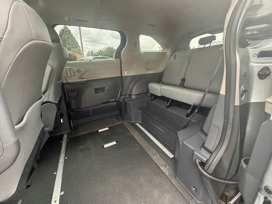 Used 2024 Toyota Sienna Hybrid XLE AWD - VMI Side Entry Entry In Floor Automatic Ramp
