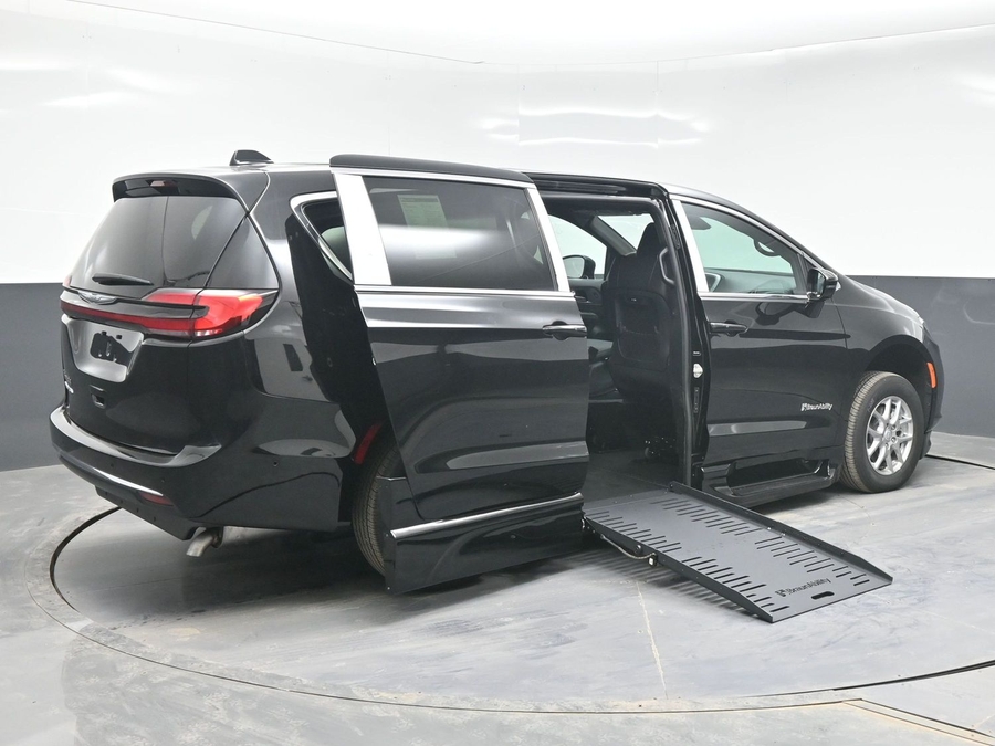 Black Chrysler Pacifica with Side Entry Automatic Fold Out ramp