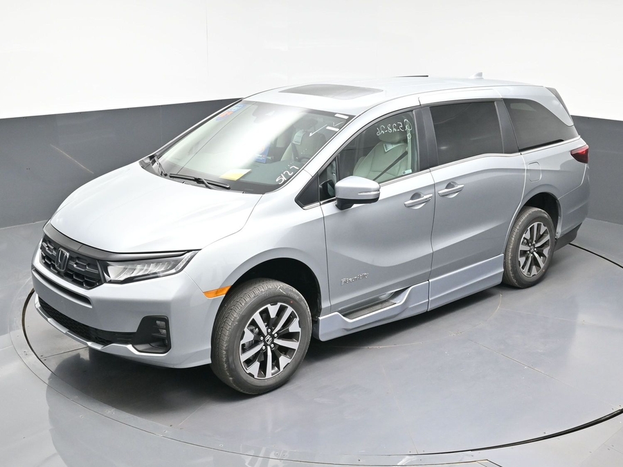 New 2026 Honda Odyssey EX-L - BraunAbility Side Entry Entry In Floor Automatic Ramp