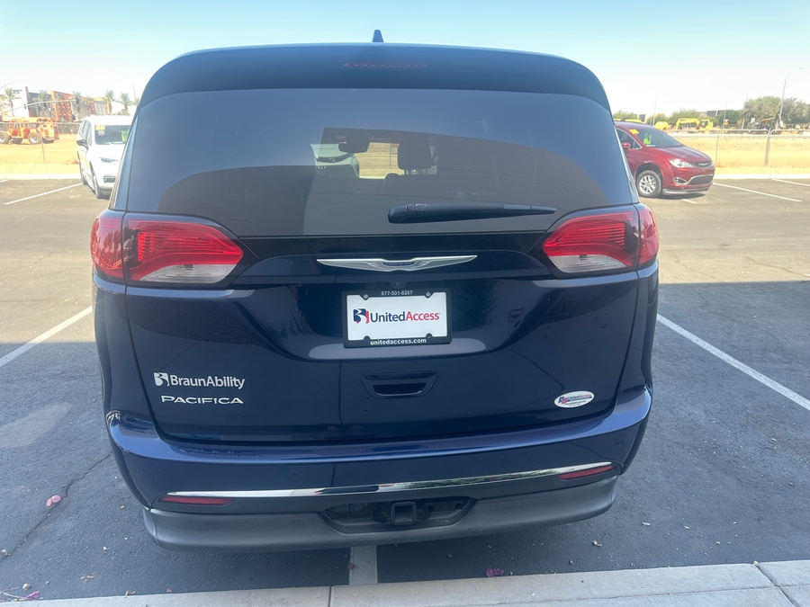 Used 2019 Chrysler Pacifica Touring L Plus - BraunAbility Side Entry Entry Fold Out Automatic Ramp