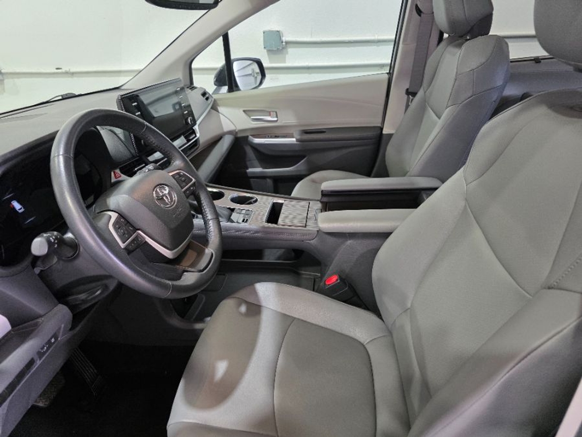 2024 TOYOTA SIENNA - Image 20