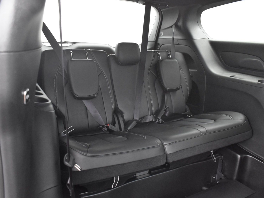 New 2025 Chrysler Pacifica Select Safety - BraunAbility Side Entry Entry In Floor Automatic Ramp