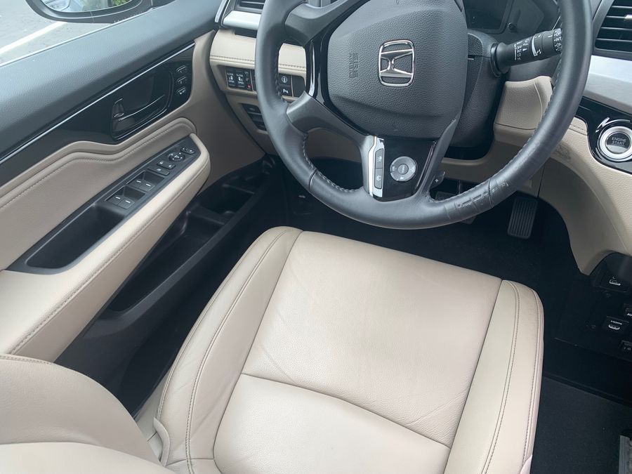 Used 2023 Honda Odyssey Touring - VMI Side Entry Entry In Floor Automatic Ramp