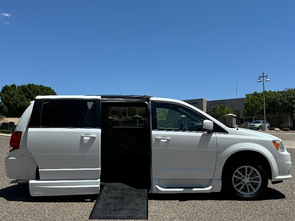 2019 DODGE GRAND CARAVAN - Image 3